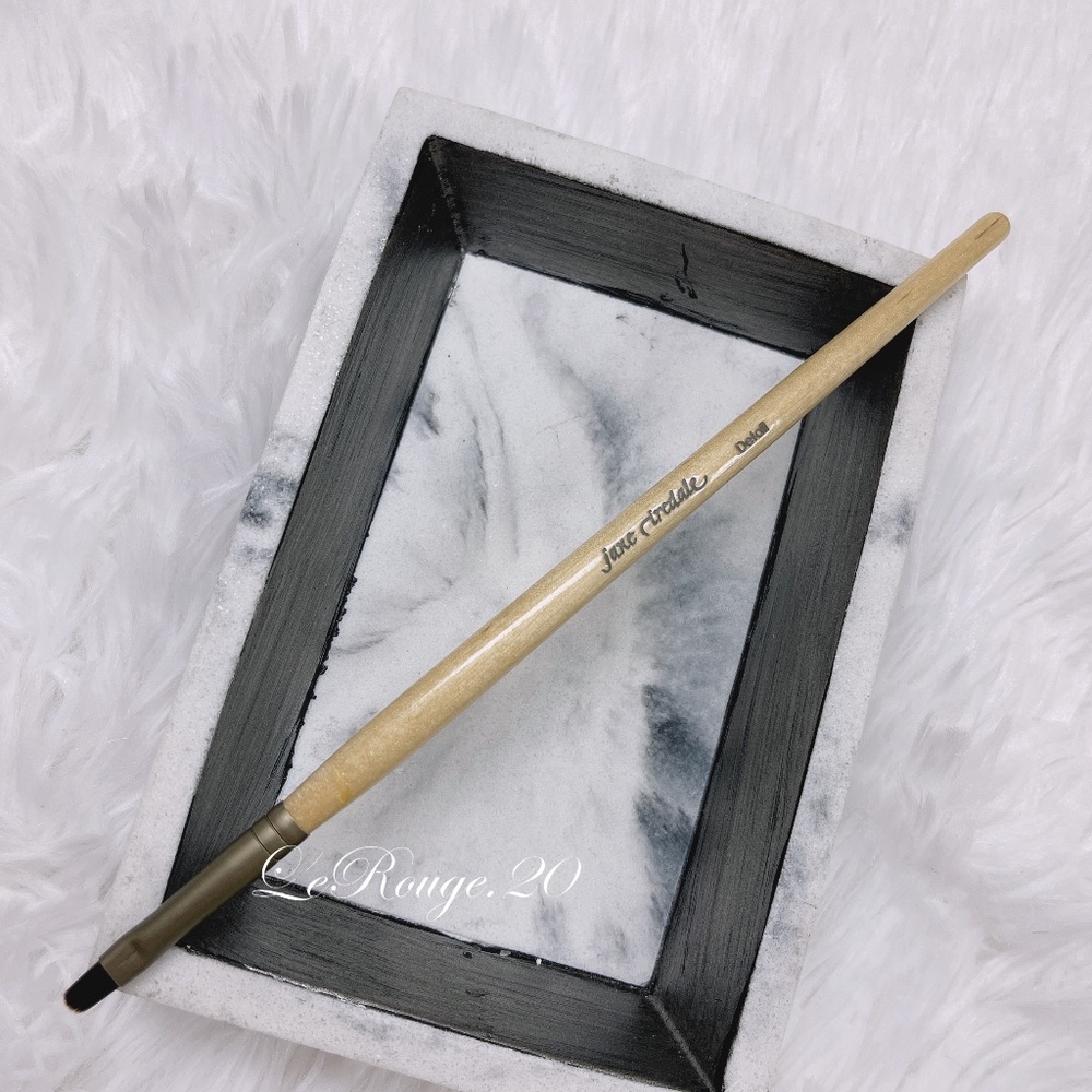 Jane Iredale detail eyeliner / spot conceal brush